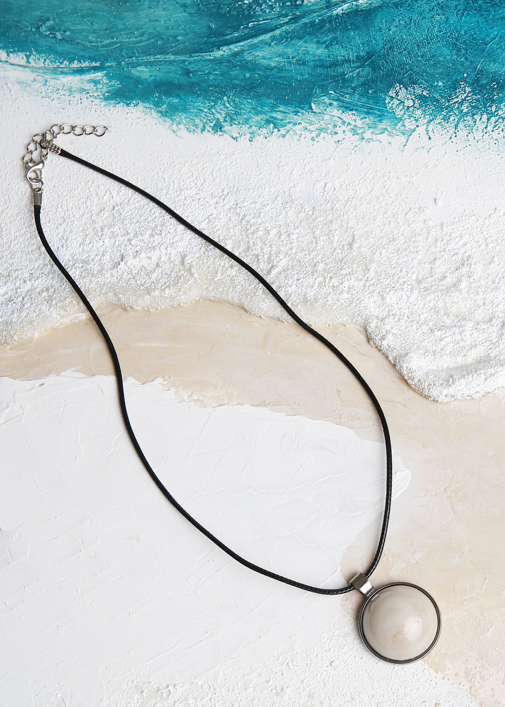 Ivory Pearl Pendant Necklace